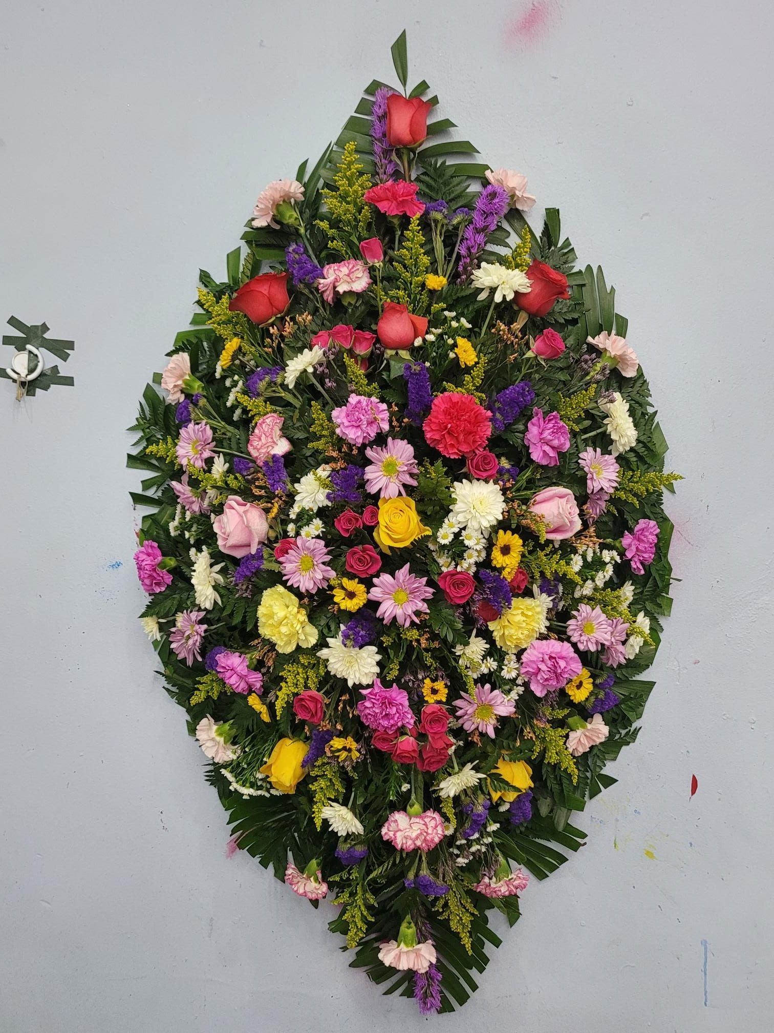 6058 Corona Primaveral (colores segun diponibilidad)