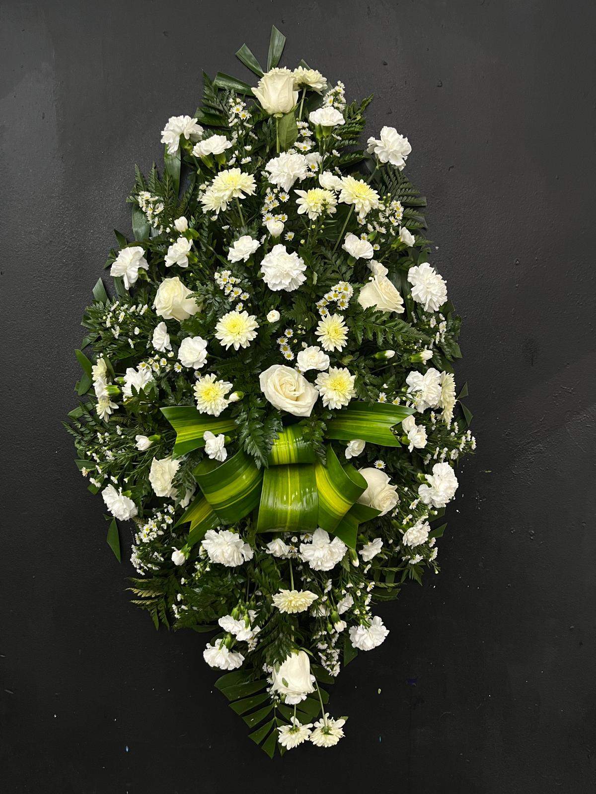 113  Corona Rosas  y Claveles